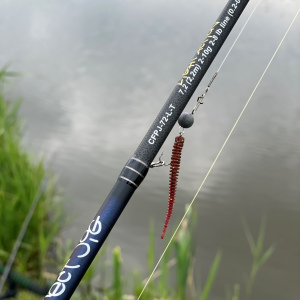Да здравствует король! Бодрый червяк Lucky John Pro Series King Leech