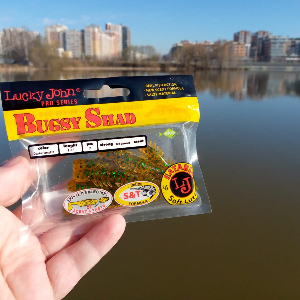 Обзор на виброхвост Pro Series Bugsy Shad, качественный "охотник" от Lucky John